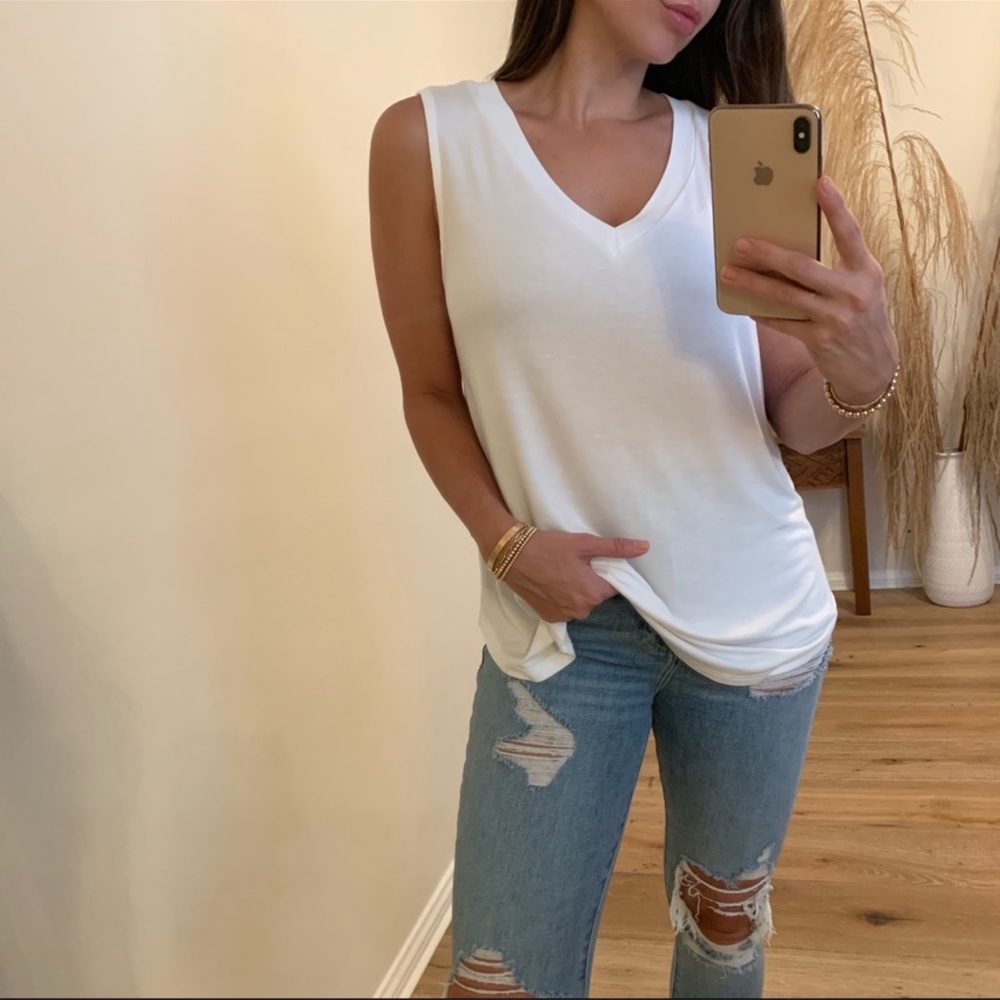 Oversized white V neck top